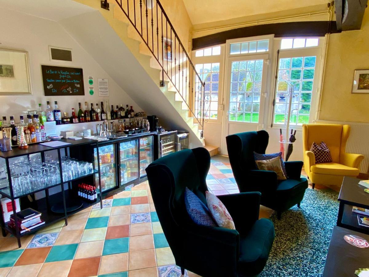Sans Souci Bed And Breakfast Luxe Heated Pool And Restaurant Luzillé Esterno foto