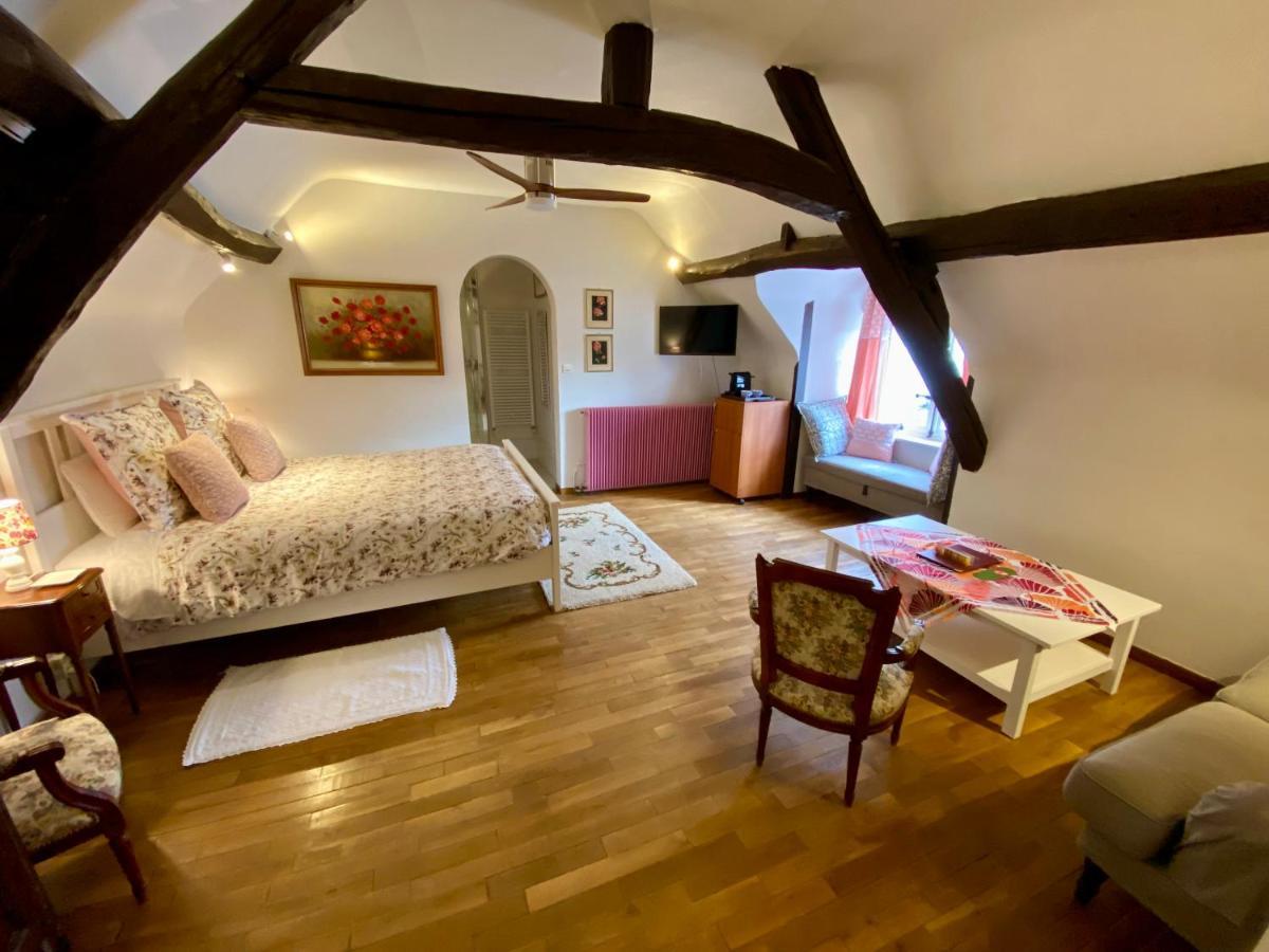 Sans Souci Bed And Breakfast Luxe Heated Pool And Restaurant Luzillé Esterno foto