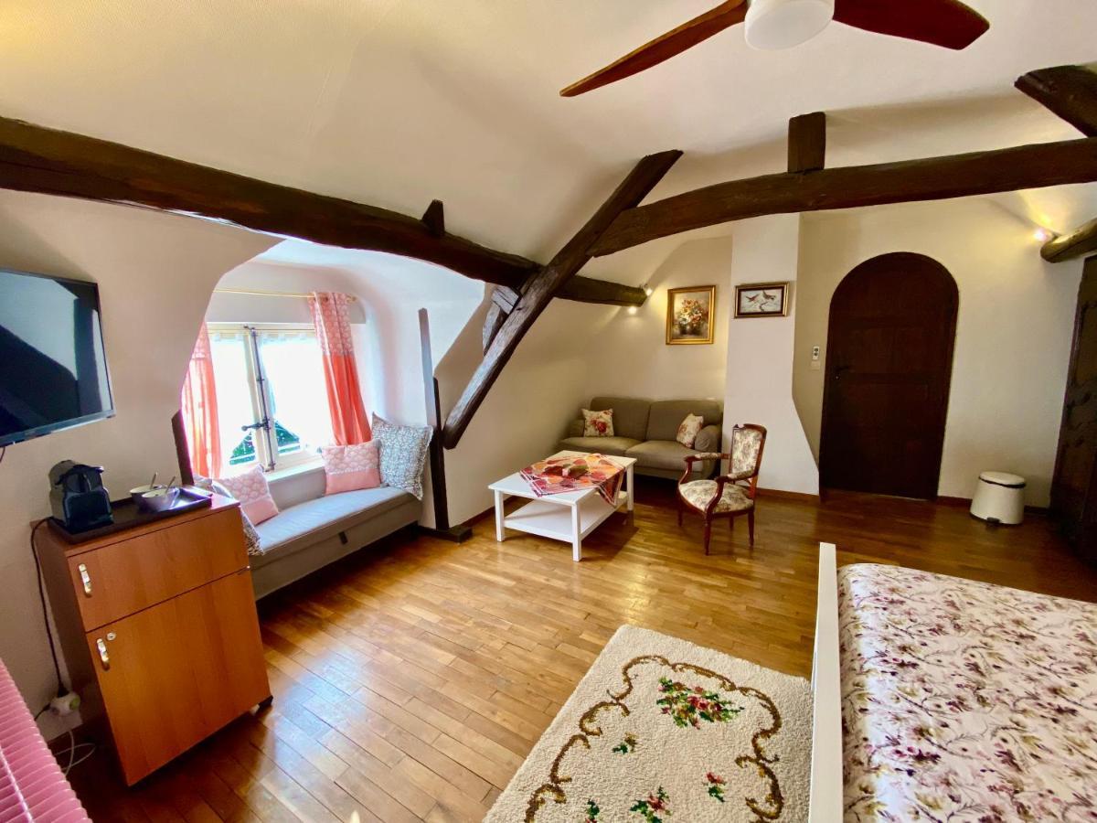 Sans Souci Bed And Breakfast Luxe Heated Pool And Restaurant Luzillé Esterno foto