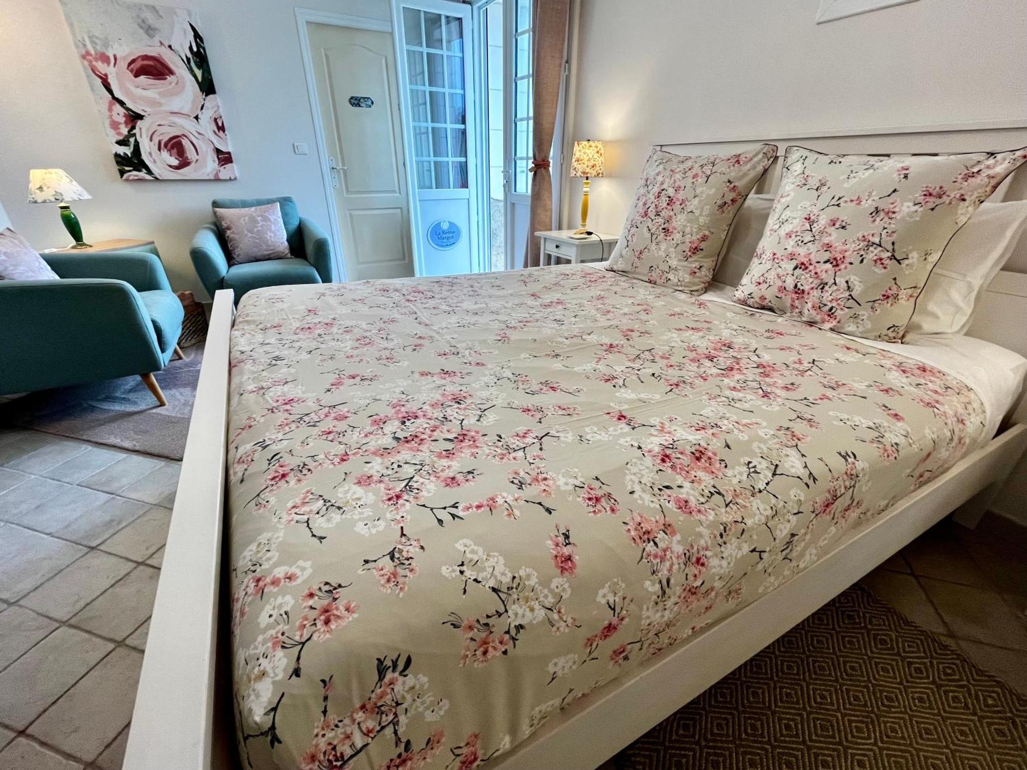 Sans Souci Bed And Breakfast Luxe Heated Pool And Restaurant Luzillé Esterno foto