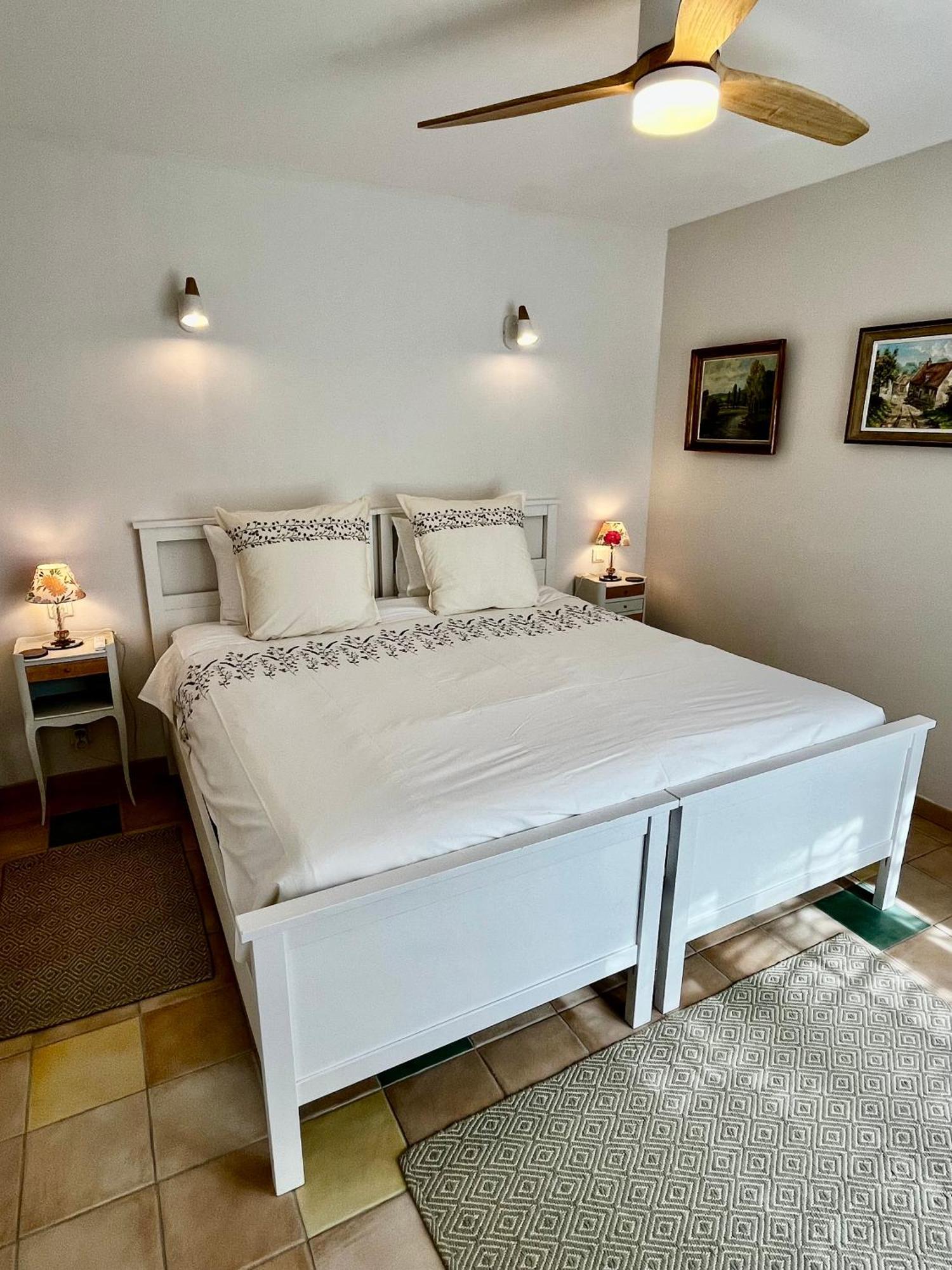Sans Souci Bed And Breakfast Luxe Heated Pool And Restaurant Luzillé Camera foto